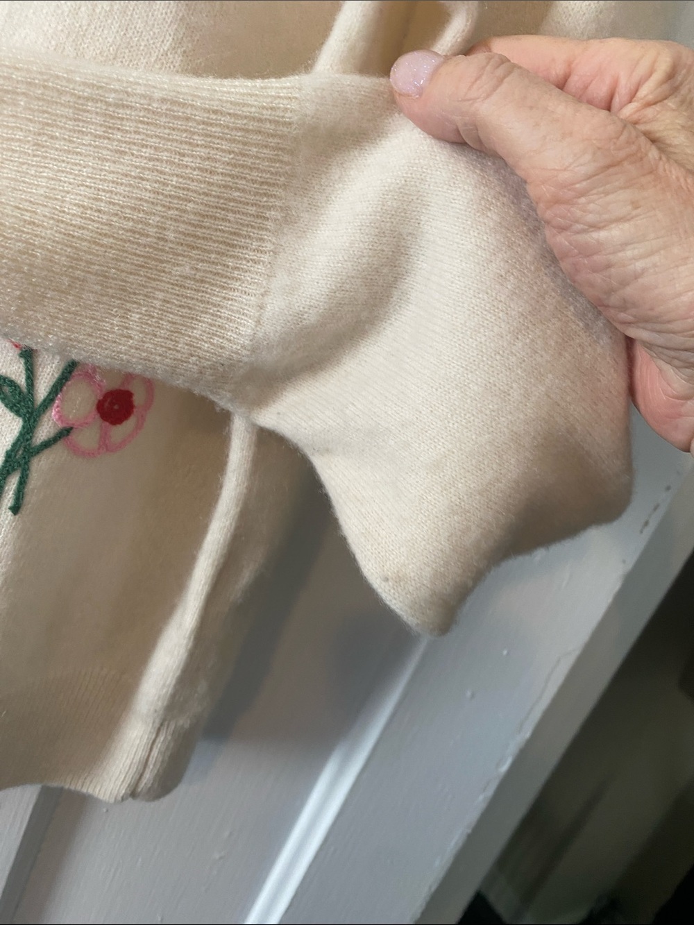 Cynthia Rowley Cream Cashmere Sweater with Pink & Green Floral Embroidery - Picture 6 of 9